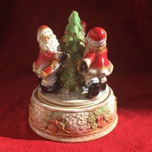 Elements Ceramic 4A Dancing And Tree Musical